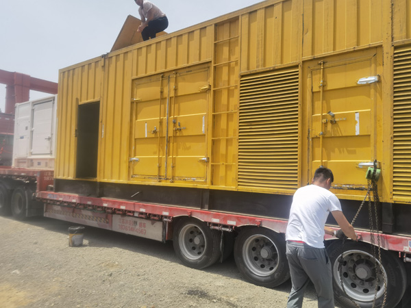 泰宁除了负载情况和发动机维护，还有哪些因素会影响 200kw 柴油发电机的油耗？